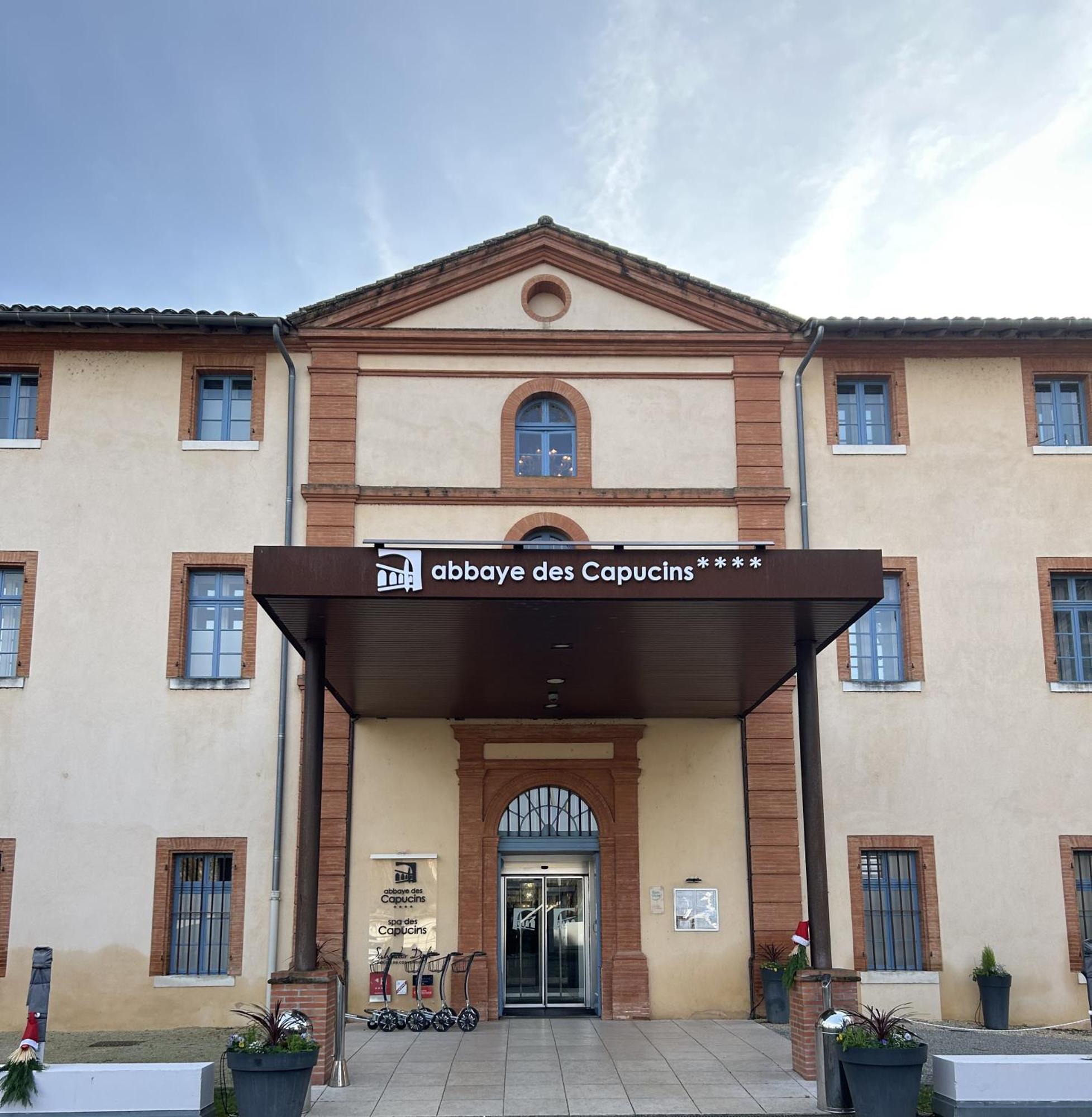 Abbaye Des Capucins Spa & Resort Montauban Exterior photo